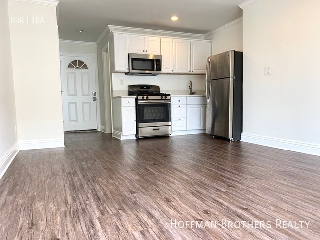 101 Normandie Ave in Los Angeles, CA - Building Photo - Building Photo