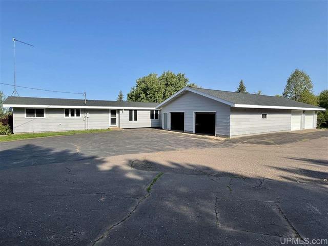 property at 11164 Lookout Ln