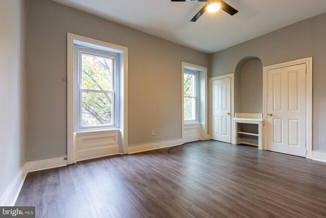 1735 W Oxford St in Philadelphia, PA - Building Photo - Building Photo