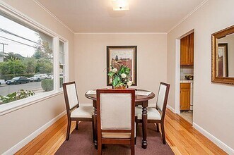 313-315 Elm St in San Mateo, CA - Building Photo - Building Photo