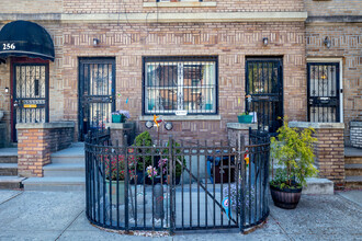 254 Brooklyn Ave in Brooklyn, NY - Building Photo - Building Photo