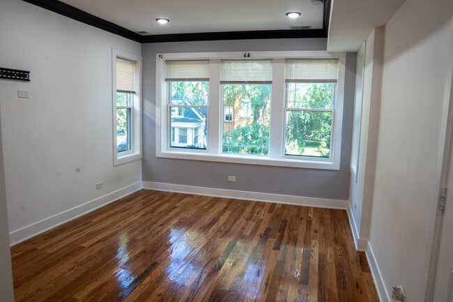 6032 S Paulina St, Unit 2 in Chicago, IL - Foto de edificio - Building Photo