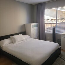 460 Century Cross Ct, Unit Room 2 in San Jose, CA - Foto de edificio - Building Photo