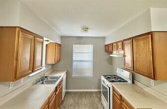 2358 Inadale Ave in Dallas, TX - Building Photo - Building Photo