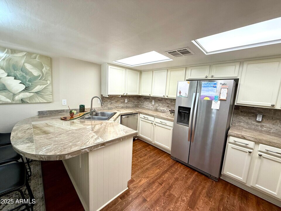 15020 N 40th St in Phoenix, AZ - Building Photo