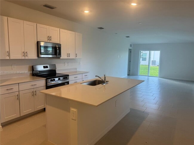 4122 Lattuca Ln in North Fort Myers, FL - Building Photo - Building Photo
