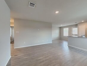 3342 Kornberg Dr in Converse, TX - Building Photo - Building Photo