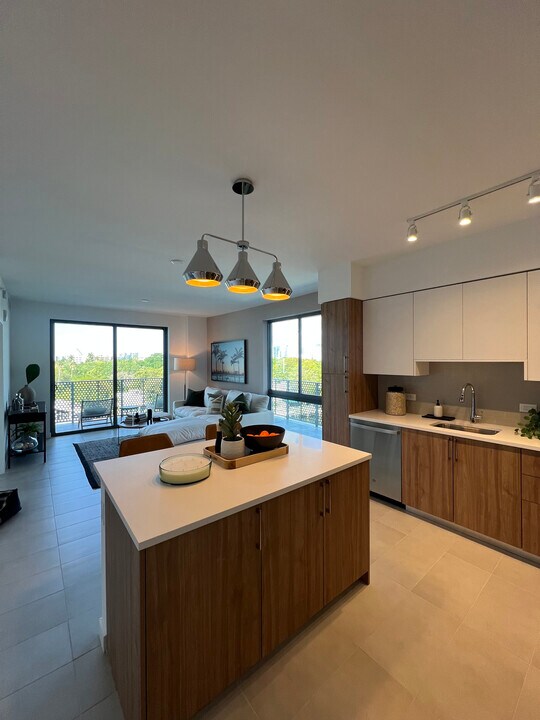 428 NW 11th Ave, Unit B4 in Miami, FL - Building Photo