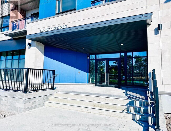 397-397 Codd's Rd in Ottawa, ON - Building Photo - Building Photo