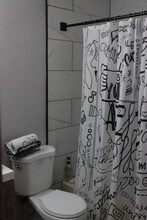 8546 Glendevon Ct in Riverdale, GA - Building Photo - Building Photo