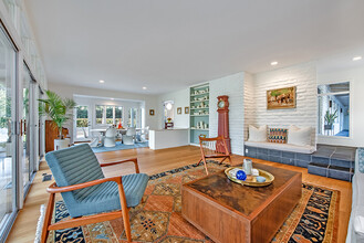 1211 E Valley Rd in Montecito, CA - Building Photo - Building Photo