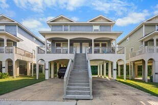 259 Benachi Ave in Biloxi, MS - Building Photo