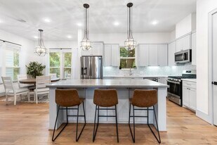 846 Wakefield Dr in Houston, TX - Building Photo