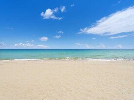 2555 NE 11th St in Fort Lauderdale, FL - Building Photo