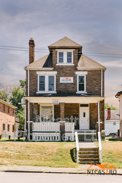 363 E 12th Ave in Columbus, OH - Foto de edificio