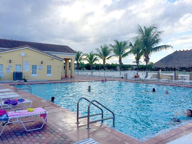 1663 SE 29th St in Homestead, FL - Building Photo - Building Photo