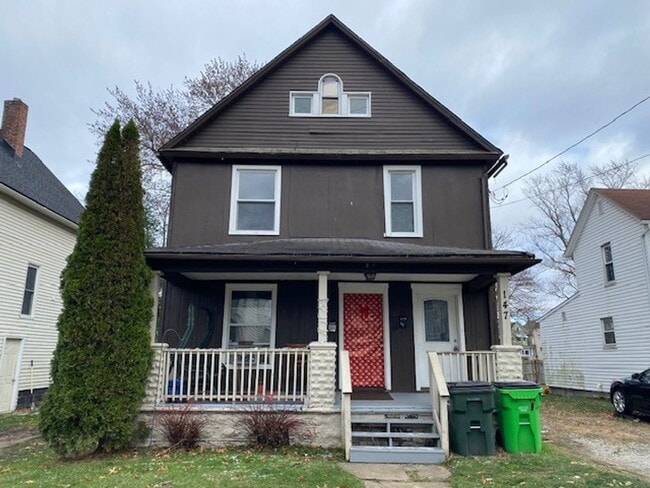 property at 147 8th St NW