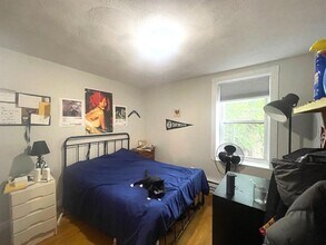 1131 Broadway, Unit 3 in Somerville, MA - Building Photo - Building Photo