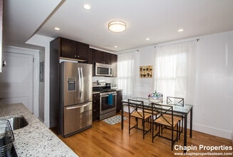 30 Clay St, Unit 3 in Cambridge, MA - Building Photo - Building Photo