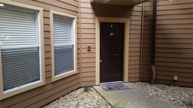 486 N Pin Oak Pl in Longwood, FL - Building Photo - Building Photo