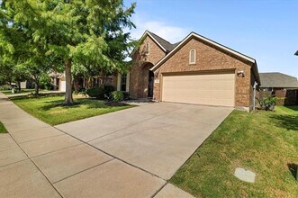 5012 Seashore Ln in Frisco, TX - Building Photo - Building Photo