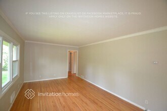 7101 Hartkopf Ln in Brooklyn Park, MN - Foto de edificio - Building Photo