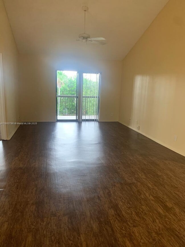 11205 W Atlantic Blvd in Coral Springs, FL - Building Photo - Building Photo