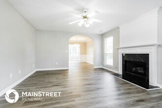 3711 Plantation Mill Dr in Buford, GA - Foto de edificio - Building Photo