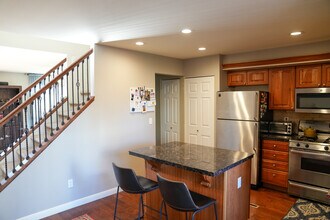 2375 W 32nd Ave in Denver, CO - Foto de edificio - Building Photo