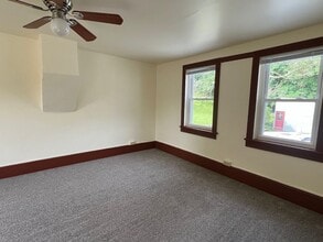 292 N Galen Hall Rd in Wernersville, PA - Building Photo - Building Photo