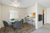 Malibu South - IMMEDIATE MOVE IN AVAILABLE!! photo'