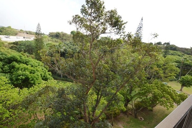 property at 98-500-500 Koauka Loop