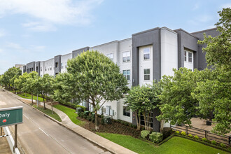 36Sixty in Houston, TX - Foto de edificio - Building Photo