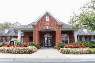 Greys Harbor at Lake Norman in Huntersville, NC - Building Photo - Building Photo