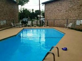 Rosewood Park Apartments UP in San Angelo, TX - Building Photo