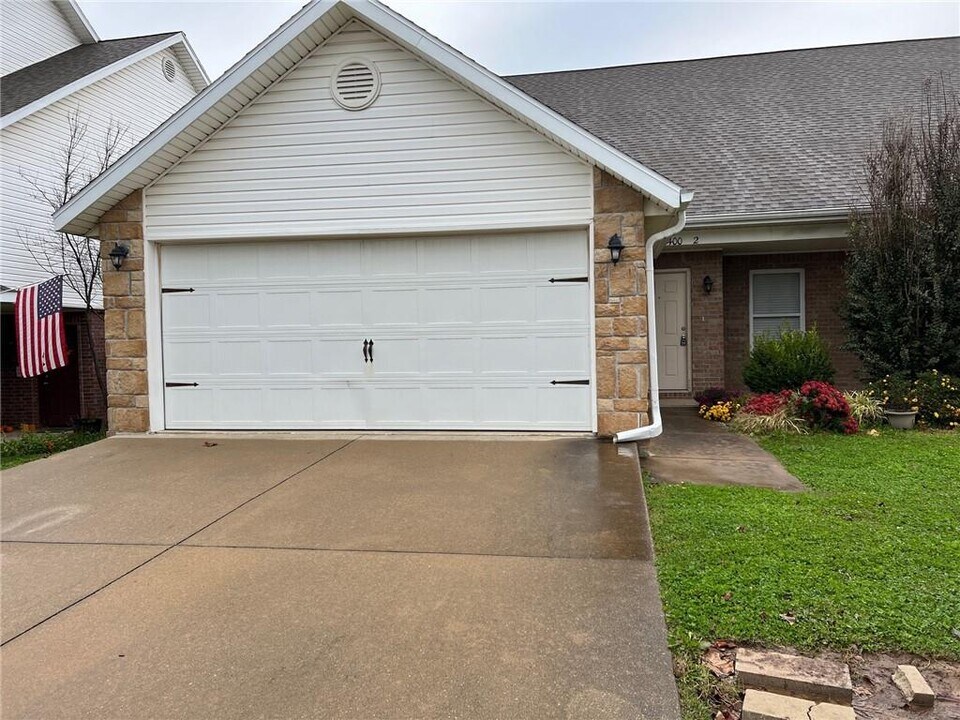 3400 SW Deerfield Blvd in Bentonville, AR - Building Photo