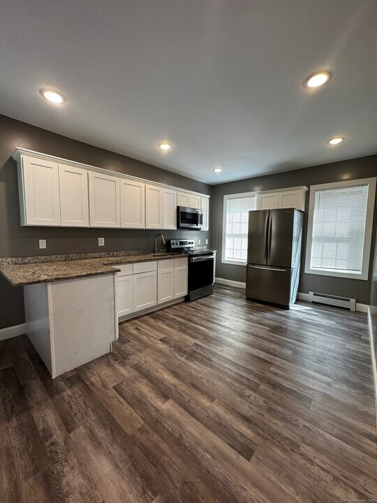 23 Morris St in Hartford, CT - Building Photo