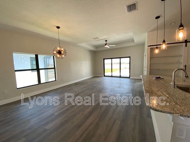 44 Yellowhammer Dr in Placida, FL - Building Photo - Building Photo