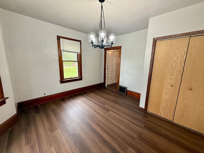 312 W Arnold St in Marshfield, WI - Building Photo - Building Photo