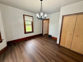 312 W Arnold St-Unit -Lower in Marshfield, WI - Building Photo - Building Photo