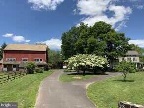 232 Wrights Rd in Newtown, PA - Building Photo - Building Photo