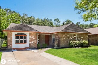 11022 Thackery Ln in Houston, TX - Foto de edificio - Building Photo