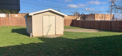 623 Tiffany Dr in Waukegan, IL - Building Photo - Building Photo