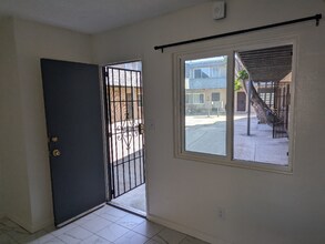 7002 Linda Vista Rd in San Diego, CA - Building Photo - Building Photo