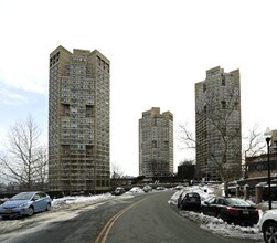 The Galaxy Towers in Guttenberg, NJ - Foto de edificio - Building Photo