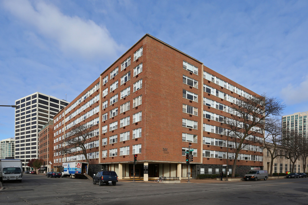 1500 Chicago Ave in Evanston, IL - Building Photo