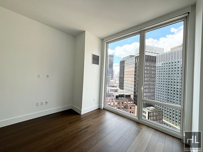 East 44th Street in New York, NY - Building Photo - Building Photo