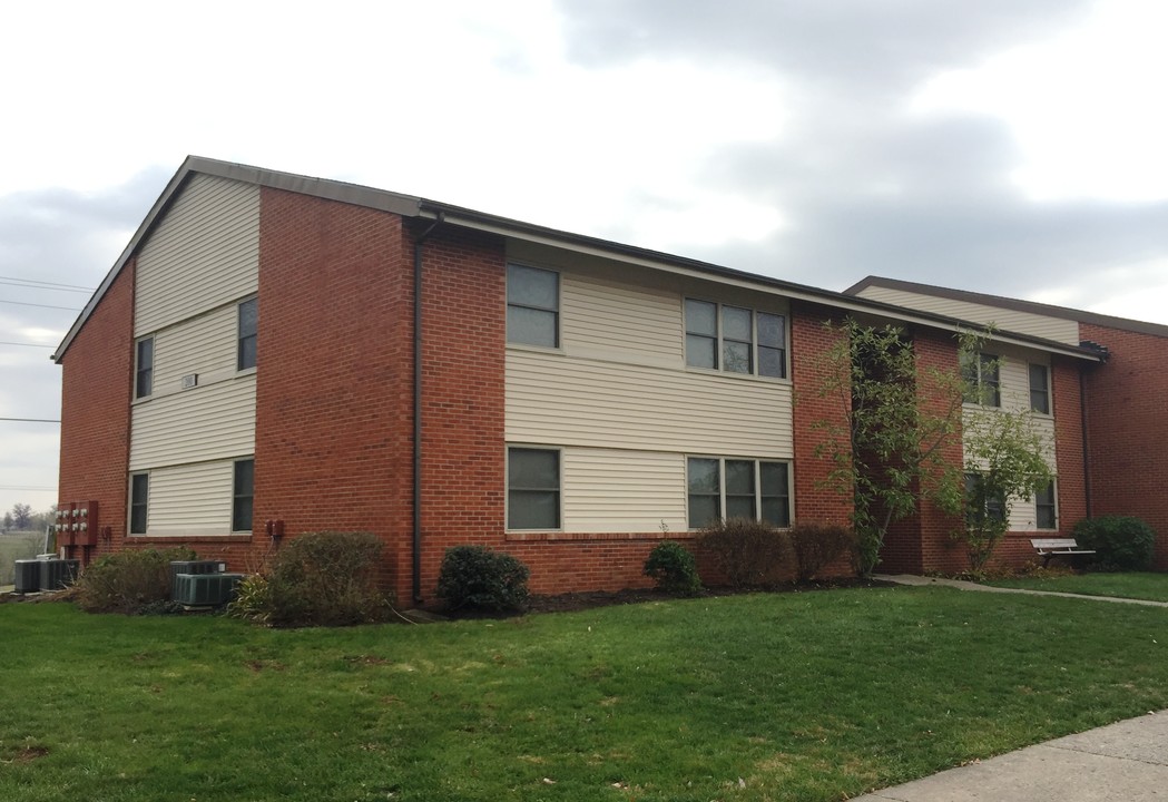 Williamsburg Terrace in Paris, KY - Building Photo