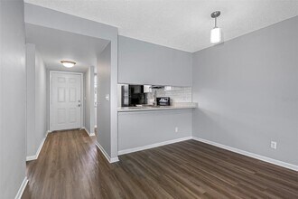 2301 E Sligh Ave in Tampa, FL - Building Photo - Building Photo