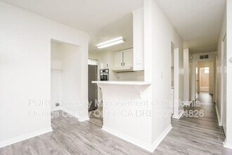 8542 Orinda Cir in Huntington Beach, CA - Building Photo - Building Photo